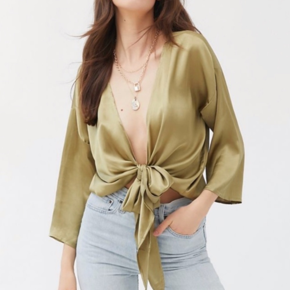 ⭐️ UO Nicole Satin Tie-Front Nylon Peasant Hipster Hippie Art Deco Farm Blouse